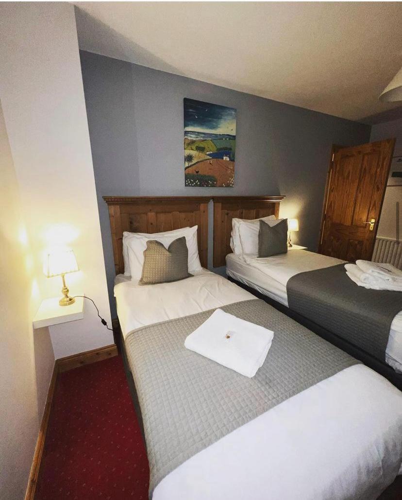 Dingle Marina Lodge Luaran gambar